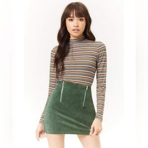Forever 21 Women's Green Faux Suede Zip-Front Mini Skirt M